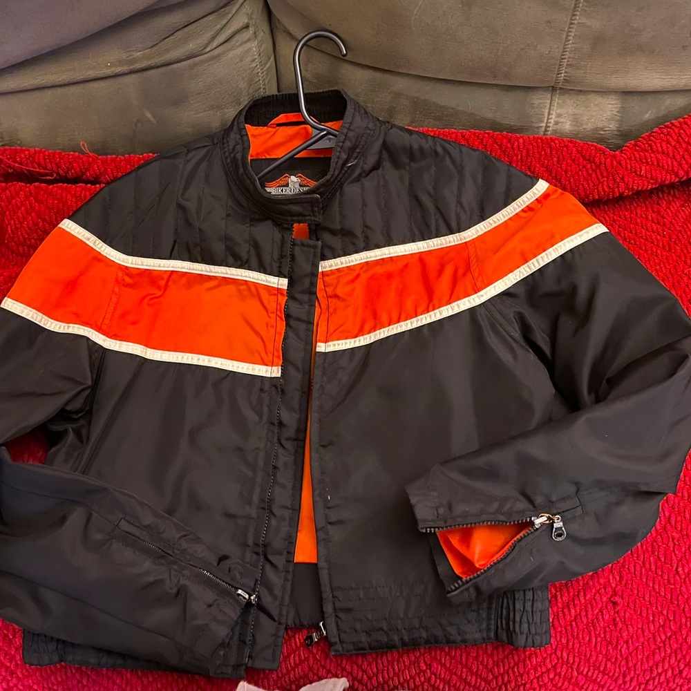 Really Cool motorcycle jacket!! Warm weather is coming; this is perfect!!!  🧡🖤